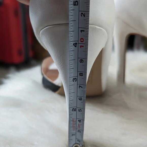 B/W heels - Picture 5 of 6